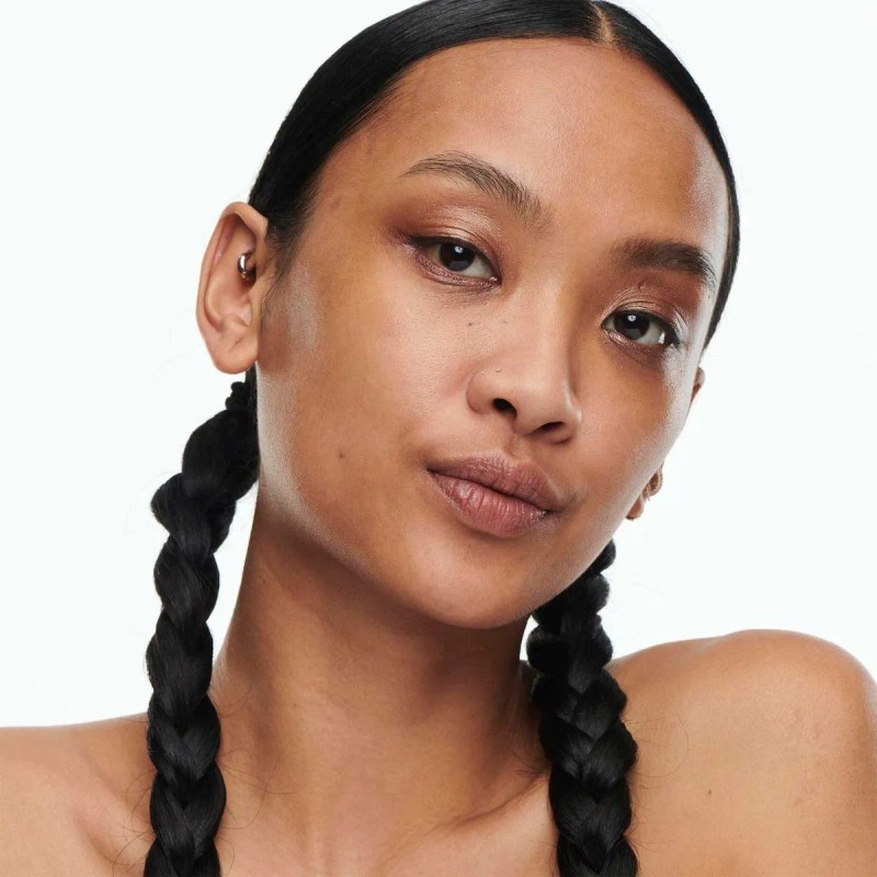 Base De Maquillaje Líquida Mac Studio Radiance Serum Tono NC44