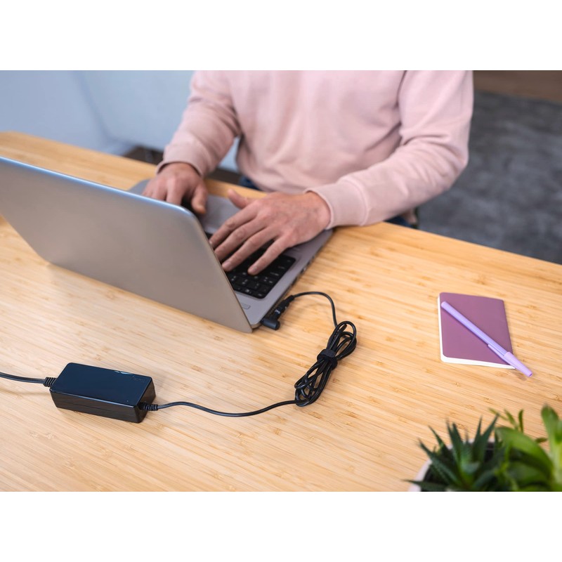 Trust 21904 Universal 45W Laptop Charger Black