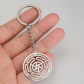 TEAMER Hekate Wheel Keychain Stainless Steel Hecate's Wheel Keychain Wicca Wheel of Hekate Goddess Amulet Jewelry for Women (Silver)