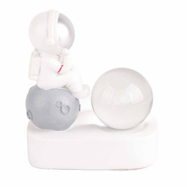 Resin Astronaut Crystal Ball Night Light Galaxy 3D Inner Carving Astronaut Model Lamp Ornaments