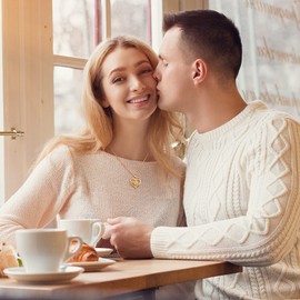 Love Heart Birthstone Necklaces for Women 925 Sterling Silver Pendant Women's Necklaces Mother's Day Anniversary Birthday Christmas Jewelry Gifts for Mom Wife Sister Best Friend Girls Her