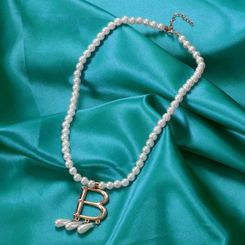 GRACEART Anne Boleyn Faux Pearl Necklace (Style-01 (necklace))