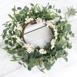 Dremisland 22 Inch Artificial Eucalyptus Wreath White Berry Green Eucalyptus Wreath for Front Door Spring Summer Wreath for Festival Celebration Wall Window Porch Farmhouse Garden Decor (White Berry)