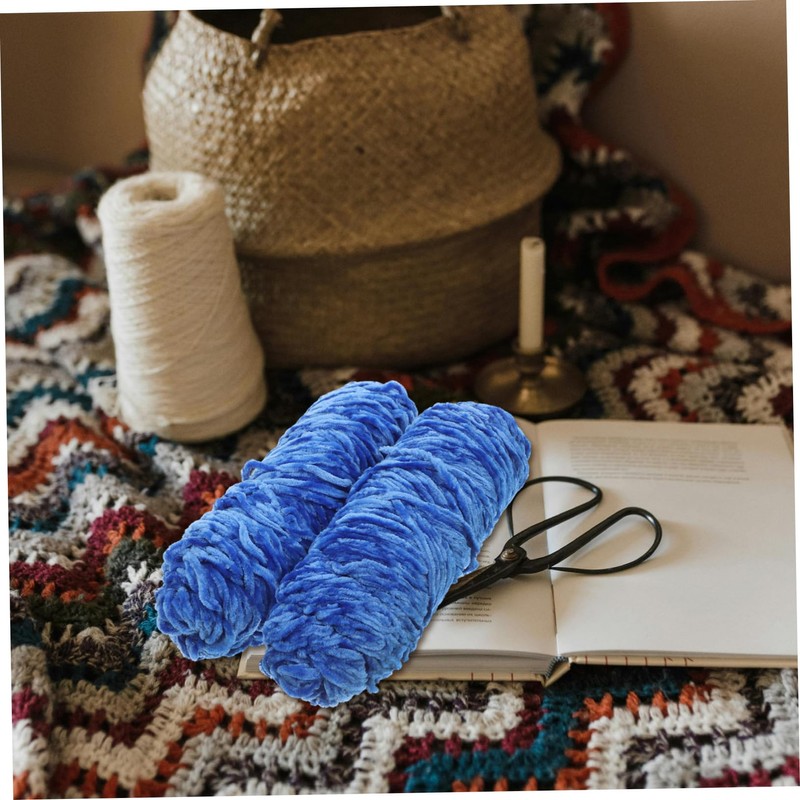STOBOK Beginner-Friendly Chenille Yarn Knitting Crocheting Medium-Chunky Polyester Bulk Rolls