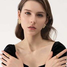 Women's Gold Stud Earrings, Large Statement Earrings with Stripes, Square Earrings, Gold-Plated, Hypoallergenic Lightweight Jewellery, Gifts for Women, Copper, No Gemstone