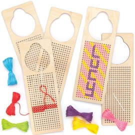Baker Ross AT810 Wooden Door Hanger Cross Stitch Kits - Pack of 4, Cross Stitch for Beginners and Kids Arts and Crafts Projects,Blue,Green,Pink,Purple,Red