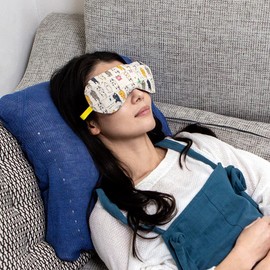 Natural Materials Hinyari with the power of salt warm with the power of mung beans, moisturizing eyes, eye pillow, petite dots, navy, 8.3 x 3.5 x 0.4 inches (21 x 9 x 1 cm), relaxing with lavender and