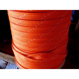 Valley 1.25" x 100 ft. hollow/flat braid polyester rope.100 ft.High Quality.Made in USA