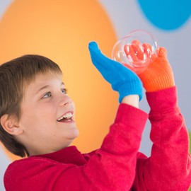 Uncle Bubble Game Ultra Bouncing Bubble - Bounce with Hands, Enjoy with Friends! Join Ultra Bouncing Bubbles Game with Your Family and Friends.