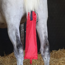 Cottage Craft Red Tail Bag for Horses (One Size)