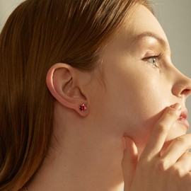 Titanium Stud Earrings for Women Men, Hypoallergenic Double Side 5A Cubic Zirconia Flat Back Earrings Birthstone Stud Jewelry 6mm (Garnet/Jan. means Loyalty)