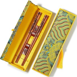 Wooden Reusable Chopsticks Gift Set – 2 Pairs with Matching Rests & Silk Pouches, Dragon Engraved 23.5 cm Non-Slip Natural Wood, Gift Ideal for Beginners, Weddings & Asian Dining