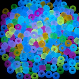Gxueshan 1000 piezas Cuentas de pony acrílicas de 9 colores 6 x 9 mm a granel brillan en la oscuridad para hacer collares, pulseras de la amistad, trenzas de pelo Kandi