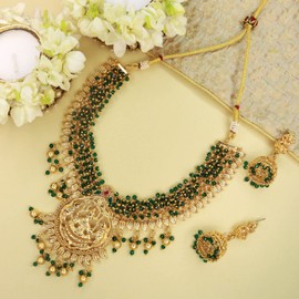 I Jewels Womens 18K Gold Plated Indian Wedding Bollywood Brass Temple Jewellery Pearl Choker Necklace With Earrings (Mc108G) Green