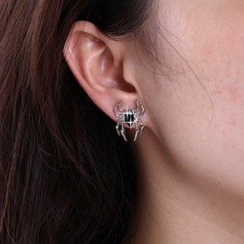 Inateannal Punk Spider Earrings Silver Spider Stud Earrings Black Crystal Spider Earrings CZ Spider Animal Earrings Goth Arachnid Earrings Jewellery for Women and Girls, Zinc, No Gemstone