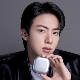 Laneige [Yumi’s Cells] Laneige Neo Cushion The Mat Double Plan (main product 15g + refill 15g + additional 15g) + hand towel / [유미의 세포들] 라네즈 네오쿠션 더 매트 더블기획(본품15g+리필15g+추가15g) +핸드타올