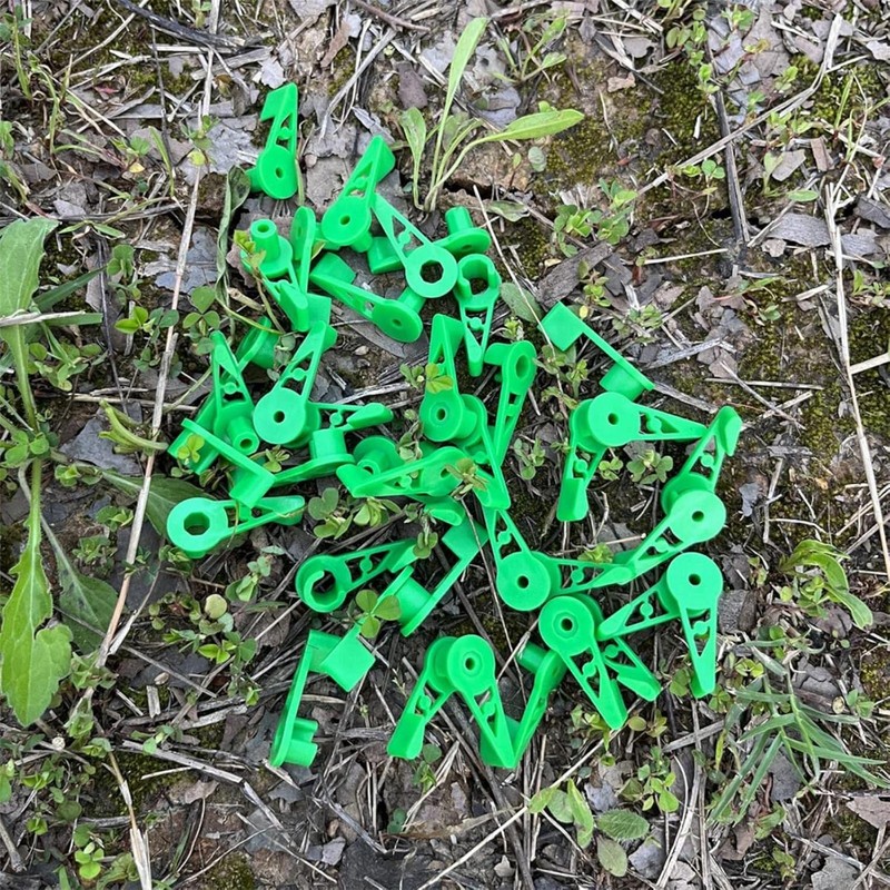 Pack of 40 360° Adjustable Plant Clips, Plant Stem Trainer
