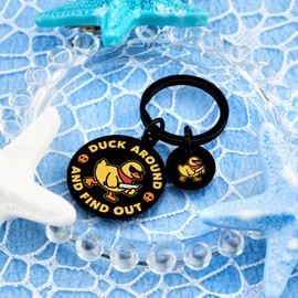 Wrpixe Duck Gifts Cool Duck Keychain Mini Ducks Decor for Women Men Funny Duck Stuff for Lovers Teens Birthday Easter Christmas Gifts for Friends Cute Bag Charms Basket Stuffers