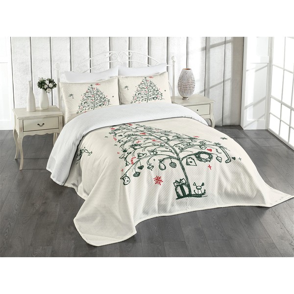 Ambesonne Christmas Bedspread, Fairies with Wands and Tree Hand Drawn Style with Wreath and Stockings Image, Decorative Quilted 3 Piece Coverlet Set with 2 Pillow Shams, Queen Size, Green Red