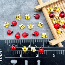 Suartus Mini Ladybug Bee Decor for Crafts - 200Pcs Resin Tiny Bee Ladybugs Figurines Miniature Ladybug Bee Figures for Fairy Garden Micro Landscaping,Bee Party Decorations