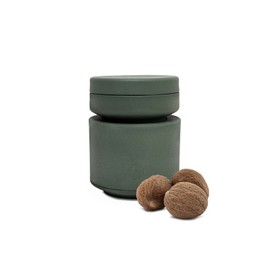 CrushGrind Billund Nutmeg - Nutmeg Mill - Biocomposite - Ceramic Mill for Nutmeg - Nutmeg Grater with Storage