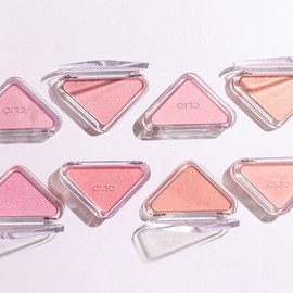 Clio 에센셜 블러쉬 탭 Essential Blush Tab