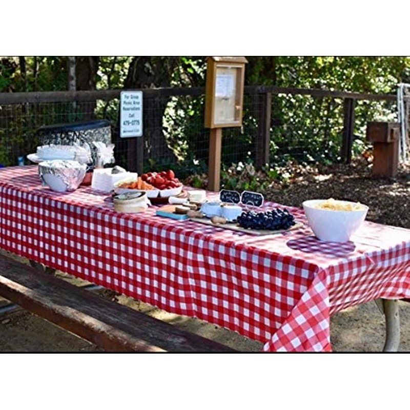 137 * 274cm Red and White Checkered Disposable Table Cloth
