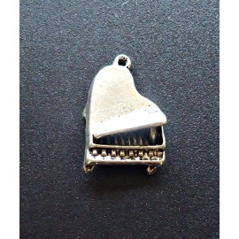 Baby Grand Piano Charms / Pendants - Set of 10 - Antique Silver - 3D - 21mm Tall