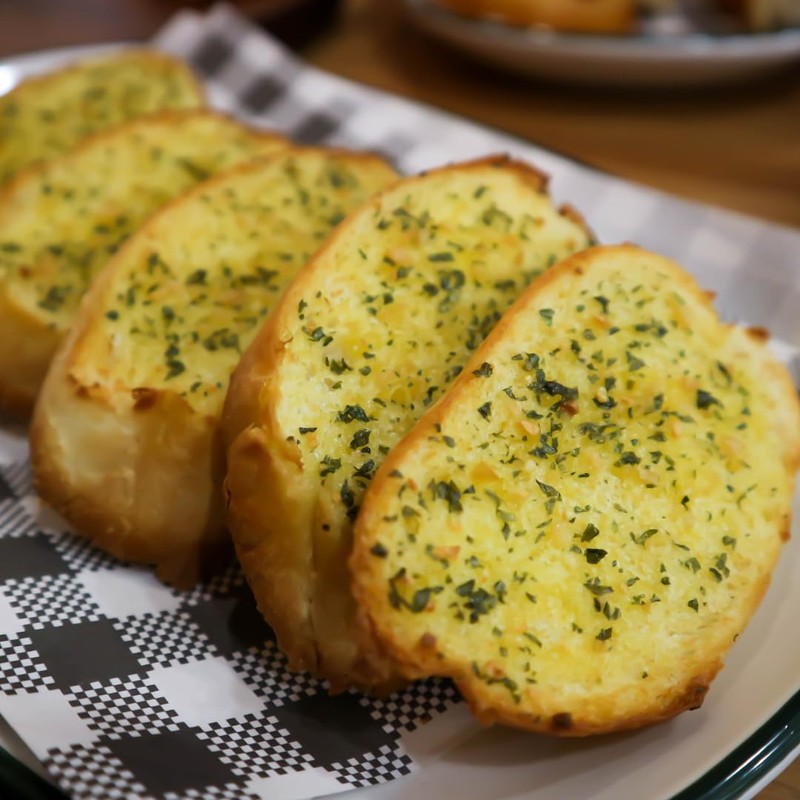 GranAroma Granulated Garlic, Versatile Seasoning, Dehydrated (2.4 Ounce)