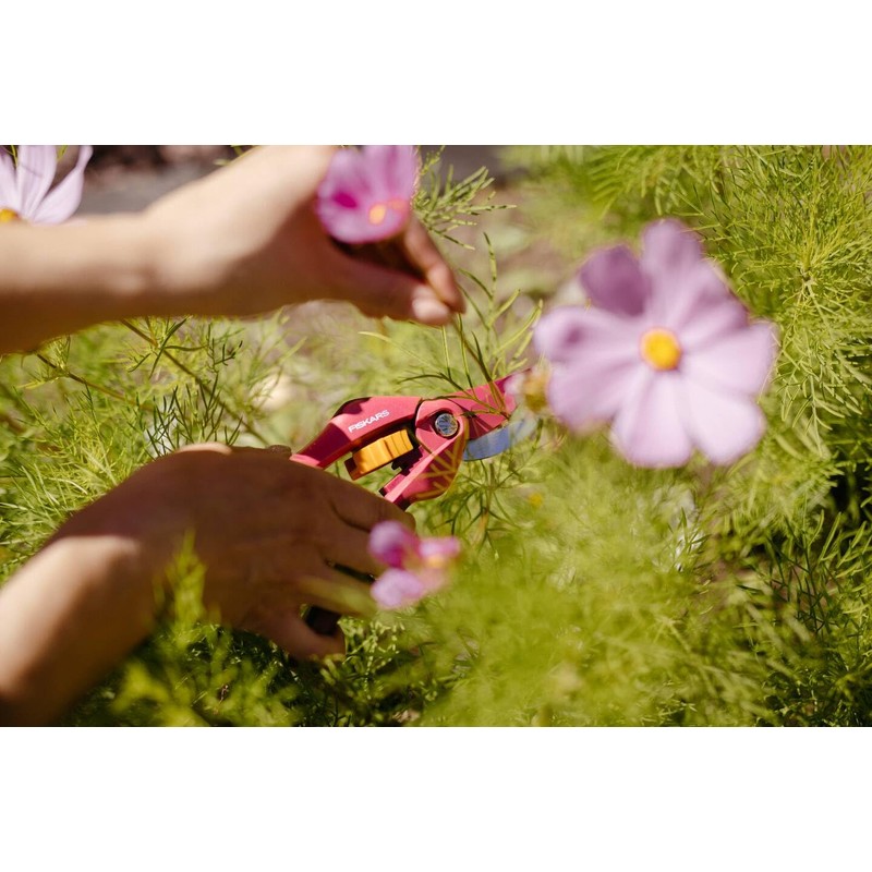 Fiskars Secateurs Bypass Ruby Inspiration, 1003657