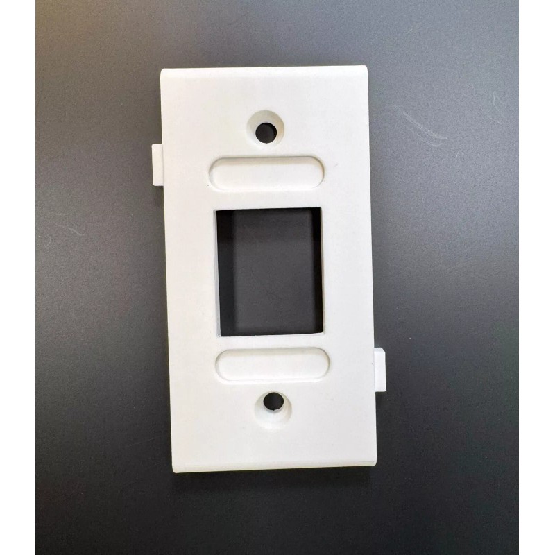 Fleetwood Ivory Switch Plates - Single