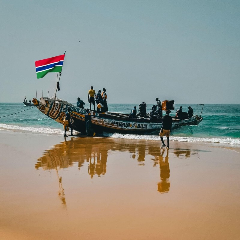 Runesol The Gambia Flag, 91x152cm, 3ft x 5ft, 4 Grommets,