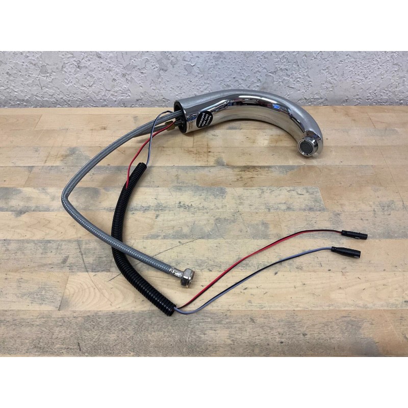 American Standard Selectronic Electronic Faucet in Polished Chrome 6055102.002