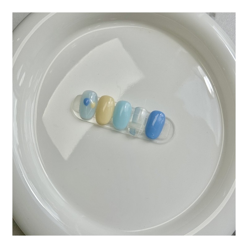 Dara Beauty 2024 August Art of the MonthCheck Balloon Nail❣
