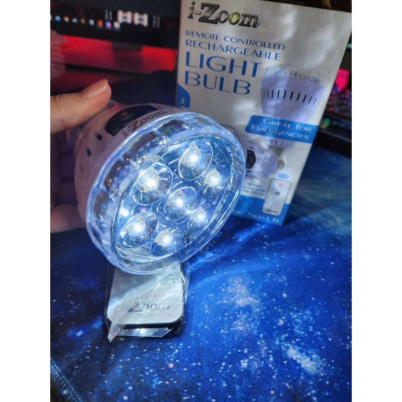 I-Zoom Remote Controlled Rechargeable Light Bulb - New