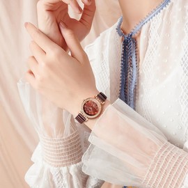 Oidea Womens Stretch Band Watch: Fashion Cubic Zirconia Diamond Dial Elastic Strap Watches Large Clear Number Easy Reader Watch Waterproof Casual Business Ladies Wristwatch, Brown