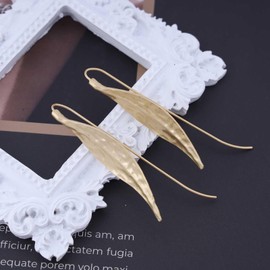 Cimenexe Bohemian Leaf Dangle Earrings Gold Metal Leaf Earrings Long Hammered Leaf Drop Earrings Statement Leaf Plant Hook Earrings Jewelry for Women and Girls Gifts
