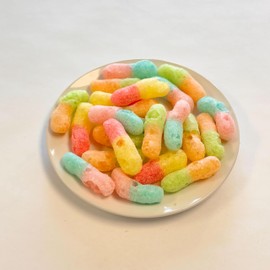 Sarah's Candy Factory Freeze Dried Sour Worm Sweet & Delicious,Crunch in Resealable Bag 4.5 Oz