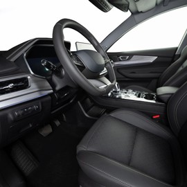 TUCKBOLD Auto Car Trash Can Durable Front Seats Trash Bin Red 1 Pc 3.5" Length 3.1" Width 7.9" Height ABS Rhinestone