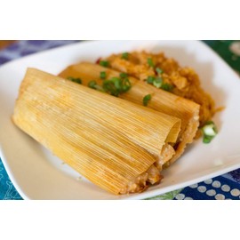 25 count bag Dried Corn Husk Wrappers- Used for Tamales or steaming other foods- Also great for crafts- Country Creek LLC.