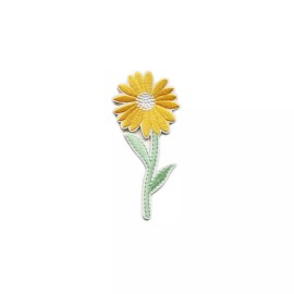 Patchwork Paradise Yellow Daisy Flower Iron-On Embroidered Patch – Cheerful and Bright
