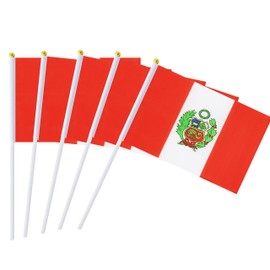 Banderas de Perú de mano con bandera de Perú, 50 unidades, con parte superior redonda, suministros de decoración para desfiles, Copa del Mundo, eventos deportivos, Festival Internacional (20,8 x 14 cm)