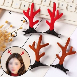 A pair of Rudolph hairpins (2 pieces) Christmas hair clip hair pin hair accessory decoration claw clip hair clip clip / 루돌프 머리핀 한쌍 2개 크리스마스 삔 헤어 핀 머리 악세사리 장식 집게핀 헤어핀 집게