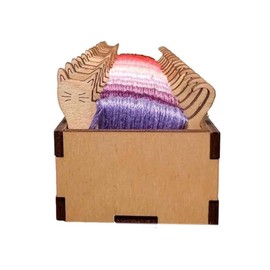 Ieron Wooden Animal Bobbin Set Creative Animal Bobbin Set Design Embroidery Floss Organizer Box With Bobbins DIY Thread And Bobbin Organizer For Embroidery Floss(Cat)