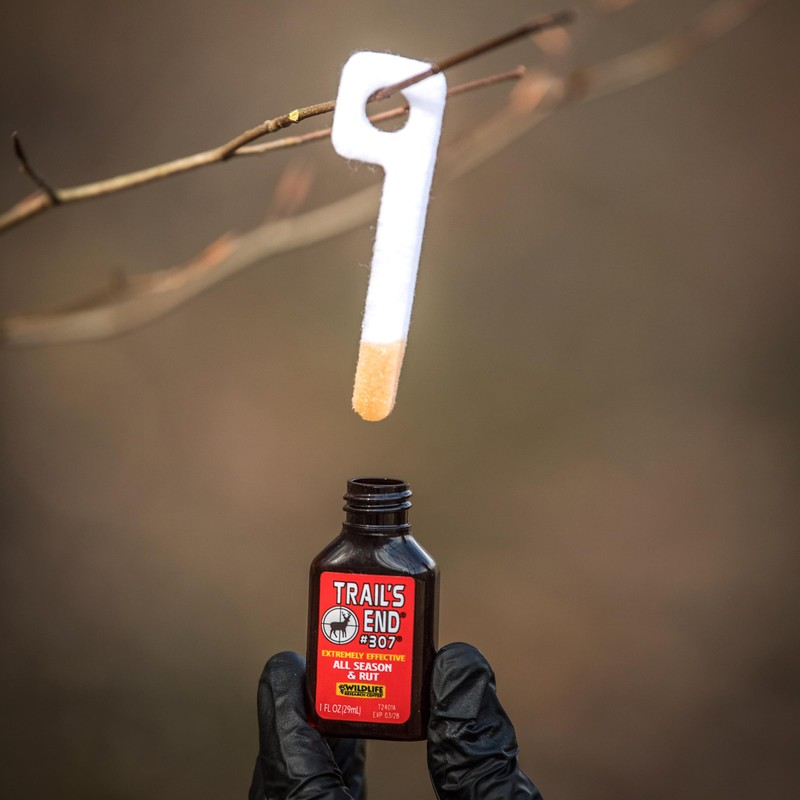 Wildlife Research Trails End The Ultimate Buck Lure 1 oz.,