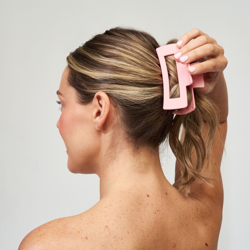 Oz Essentials Large Claw Clip - Pink