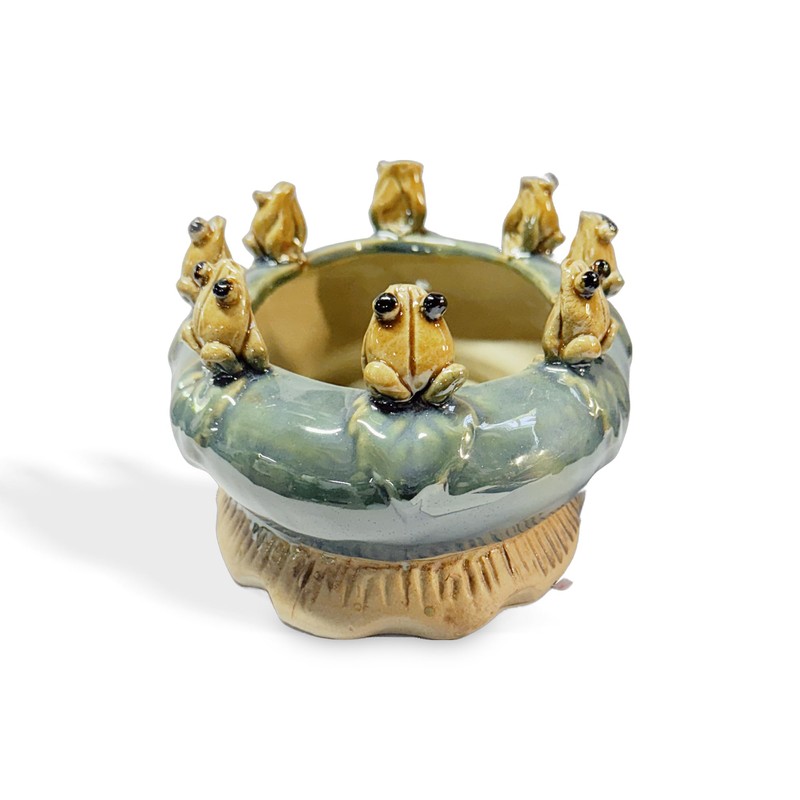 9.5" Oval Shape Reactive Glaze Pot with Big Eyed Frogs