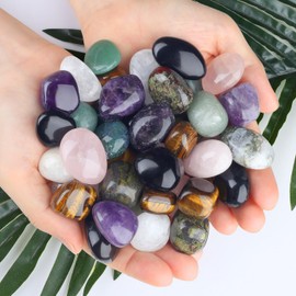 GUJOXILA Gemstones for Children 400 g Tumbled Stones Crystals Stones 1.5-2.5 cm Irregular Lucky Stones Gemstone Colourful Decorative Stones for Children's Birthday Treasure Hunt Vases Fountain