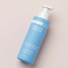 Paula's Choice RESIST Anti-Ageing Foaming Facial Cleanser - Creamy Cleanser Fights Blemished Skin & Blackheads - Remover with Hyaluronic Acid - Acne Sensitive Skin, Combination Skin to Oily Skin - 190