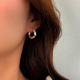 TseenYi Boho Metal Huggie Hoop Earrings Gold Hammered Huggie Hoop Earrings Small Chunky Huggie Earrings Tiny Cuff Hoop Earrings Vintage Metal Tiny Earrings Jewellery for Women, Metal